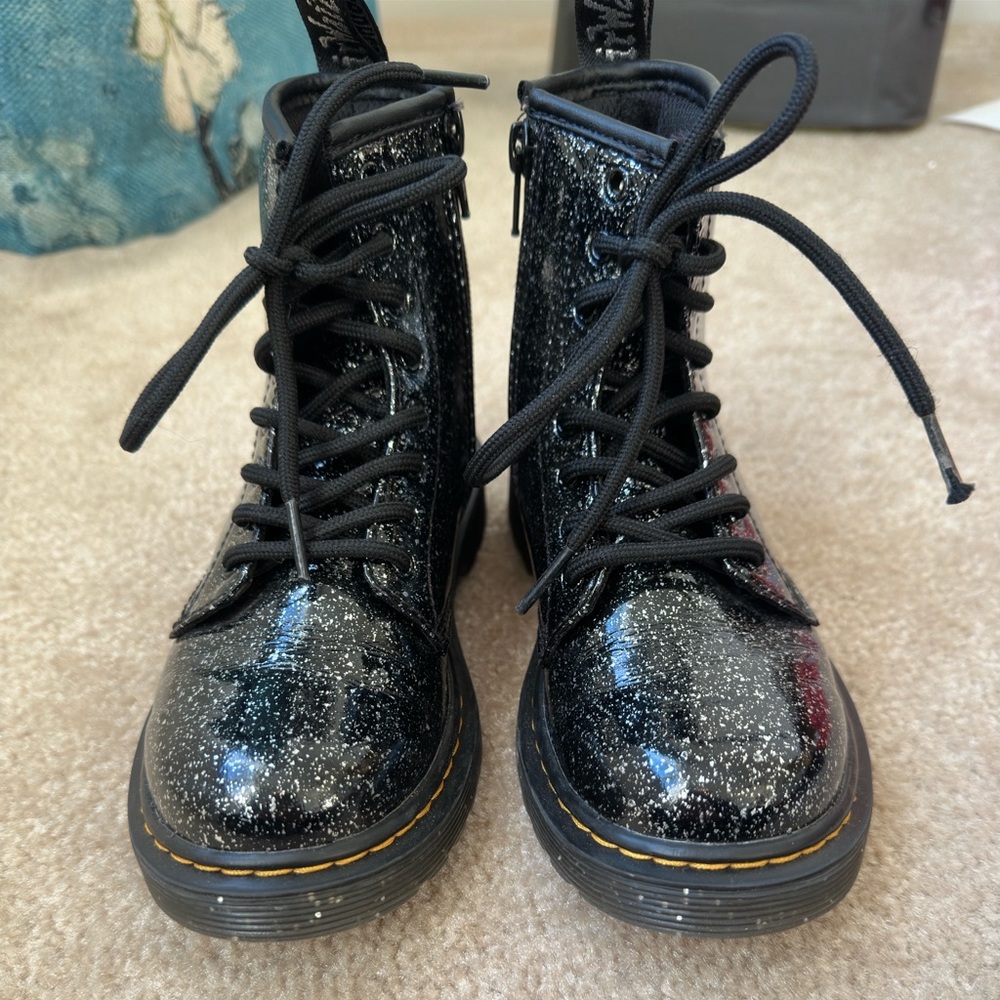 Girls Size 1 Dr Marten boot